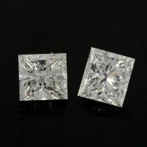 Two square-shape diamonds, 1.02ct
