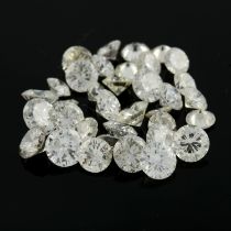 Assorted vari-cut diamonds, 5.84ct