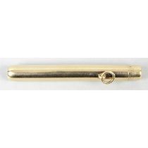 A 9ct gold propelling pencil.