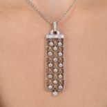 18ct gold diamond pendant, with chain