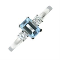18ct gold aquamarine & diamond three-stone ring