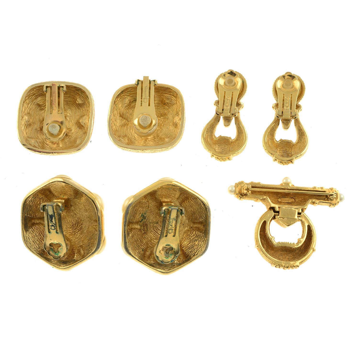 Grossé - three pairs of clip on earrings and a brooch. - Image 2 of 2