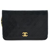 Chanel - Single Flap.