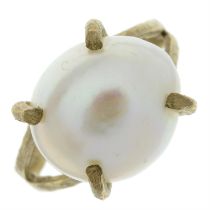 9ct gold cultured pearl dress ring