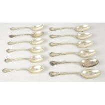 Gorham sterling silver table & dessert spoons (12).