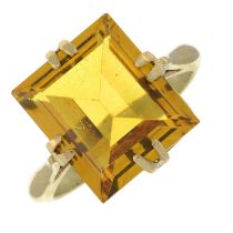 Synthetic yellow sapphire single-stone ring