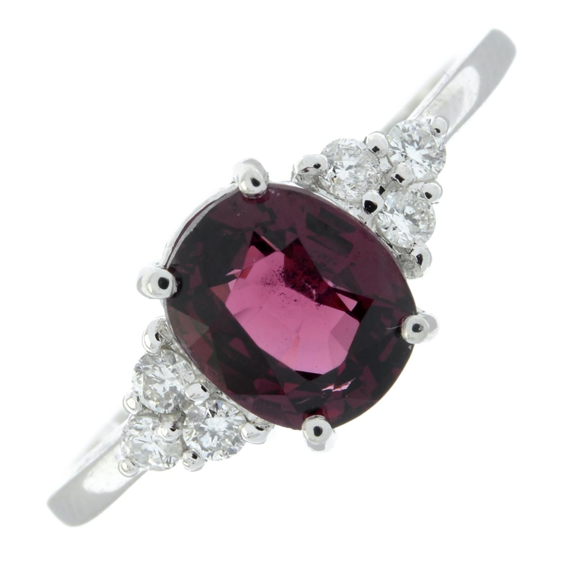 Red spinel and diamond ring - Image 2 of 5