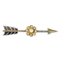 Early 20th century split pearl arrow brooch