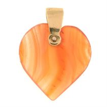 Victorian banded agate pendant