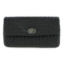 Bottega Veneta - Intrecciato Turnlock clutch.