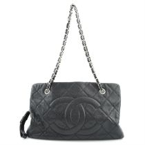 Chanel - Timeless tote bag.