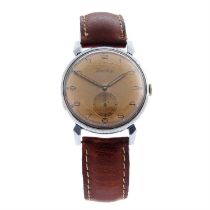 Breitling - a wrist watch, 34mm.