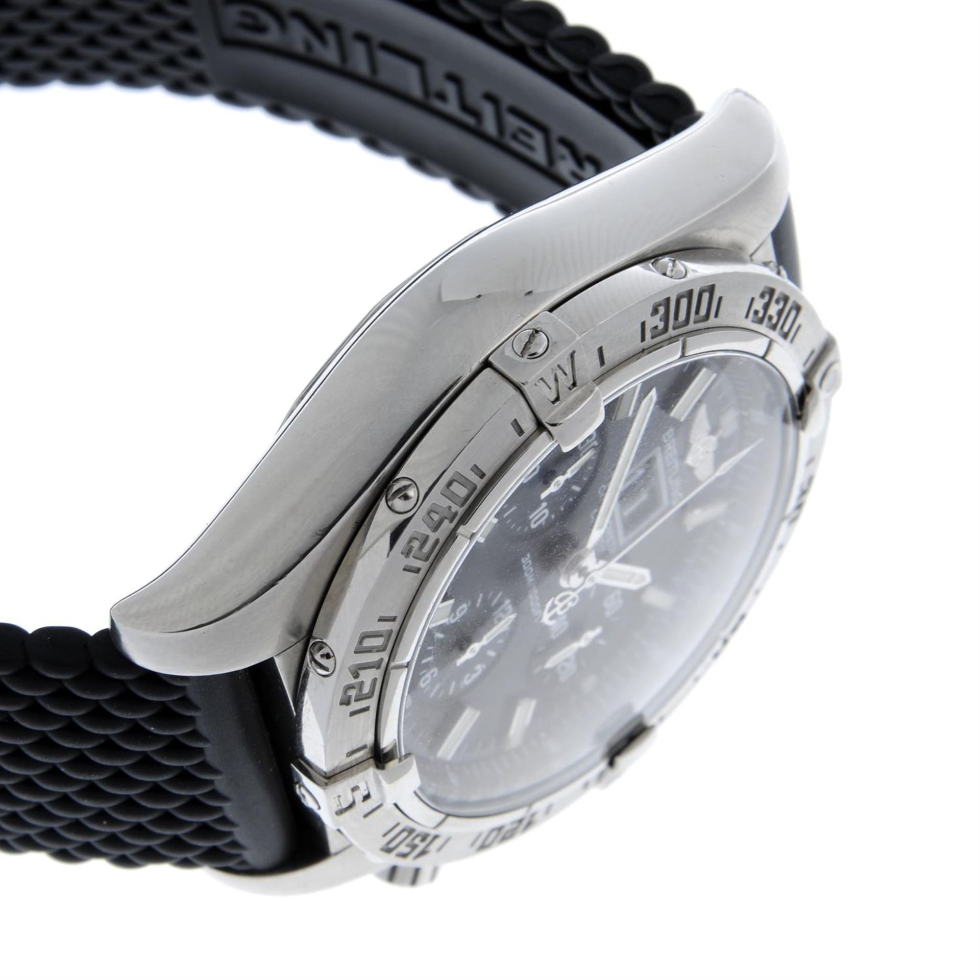 Breitling - a Chronomat Blackbird chronograph wrist watch, 44mm. - Image 4 of 5