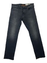 Hugo Boss Maine Regular Fit Jeans - W33 L32 - RRP £159.00