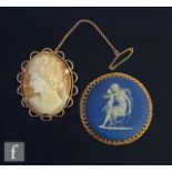 A 9ct hallmarked mounted cameo brooch with a similar 9ct mounted circular Wedgwood brooch, total