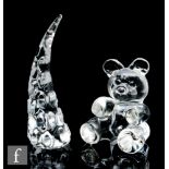A contemporary studio glass figure of a seated bear in clear crystal by Allister Malcolm, together