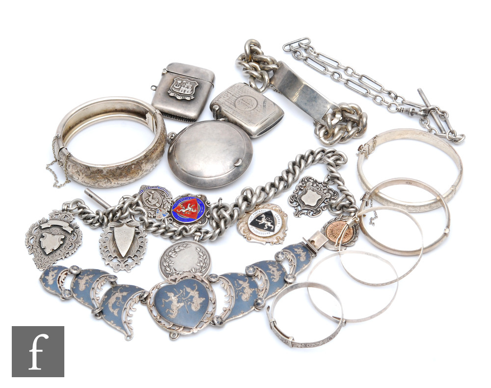 A small parcel lot of silver jewellery and other items to include a silver graduated Albert chain