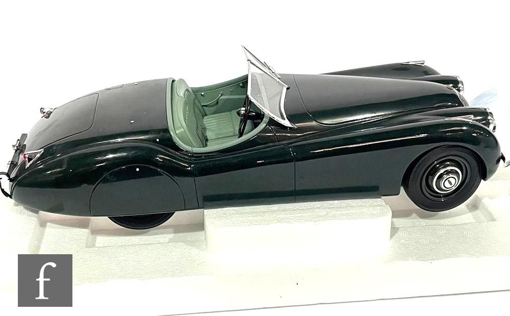 A 12Art 1001010 1:12 scale Jaguar XK120 OTS green 1953 diecast model car, boxed.