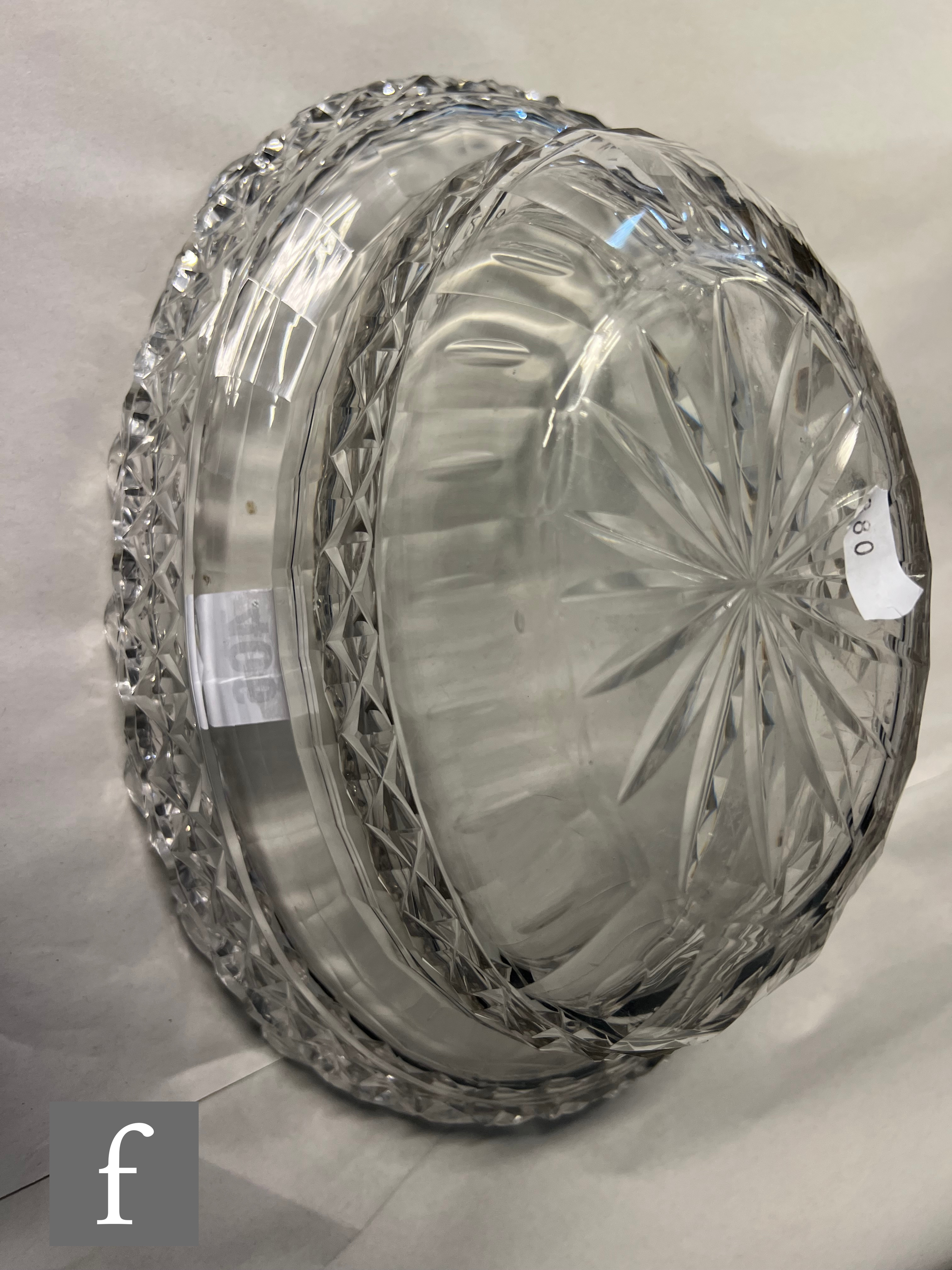 A large late 18th Century clear crystal Vandyke bowl, circa 1800, of oval section with panel facet - Image 4 of 11