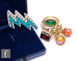 Dorothy Haffner - Rosenthal - A brooch formed as a lightning bolt in turquoise and gold, stamped