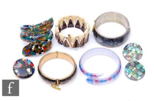 Unknown - A collection of assorted vintage costume jewellery formed from plastics to include a 1980s