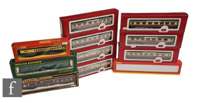 Eleven assorted OO gauge passenger coaches by Replica, Dapol, Hornby and Mainline, boxed. (11)