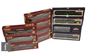 Eleven OO gauge passenger coaches by Airfix and Bachmann, all BR, boxed. (11)