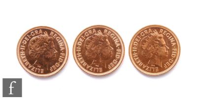 Elizabeth II - Three sovereigns, all 2013. (3)