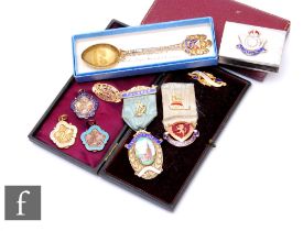 A collection of masonic and related items, to include a 9ct gold Earl Shrewsbury Lodge pin, 6g,