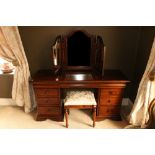 A good mahogany pedestal Dressing Table, with triptych mirrors above three concealed drawers and
