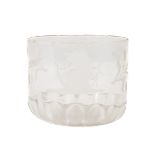 A good set of 4 unusual crested glass Finger Bowls, each with central crest in the form of a
