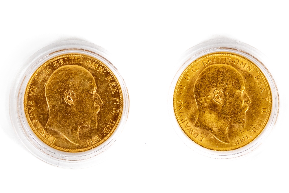 Gold Coin:  A 1904 & 1906 full Sovereign, King Edward VII, both good, in plastics. (2)