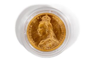 Gold Coin: An 1890 full Sovereign, Queen Victoria, good, in plastic. (1)