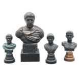 Quattro piccoli mezzi busti - Four small half-busts