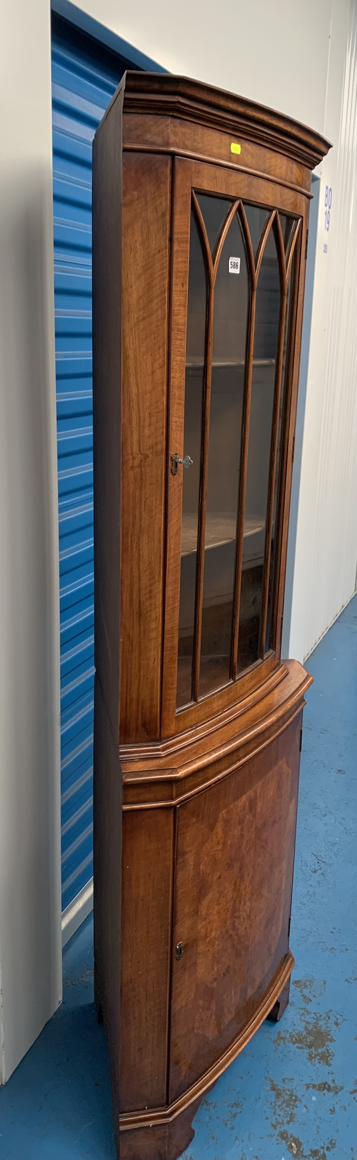 Walnut corner cabinet - Image 3 of 4