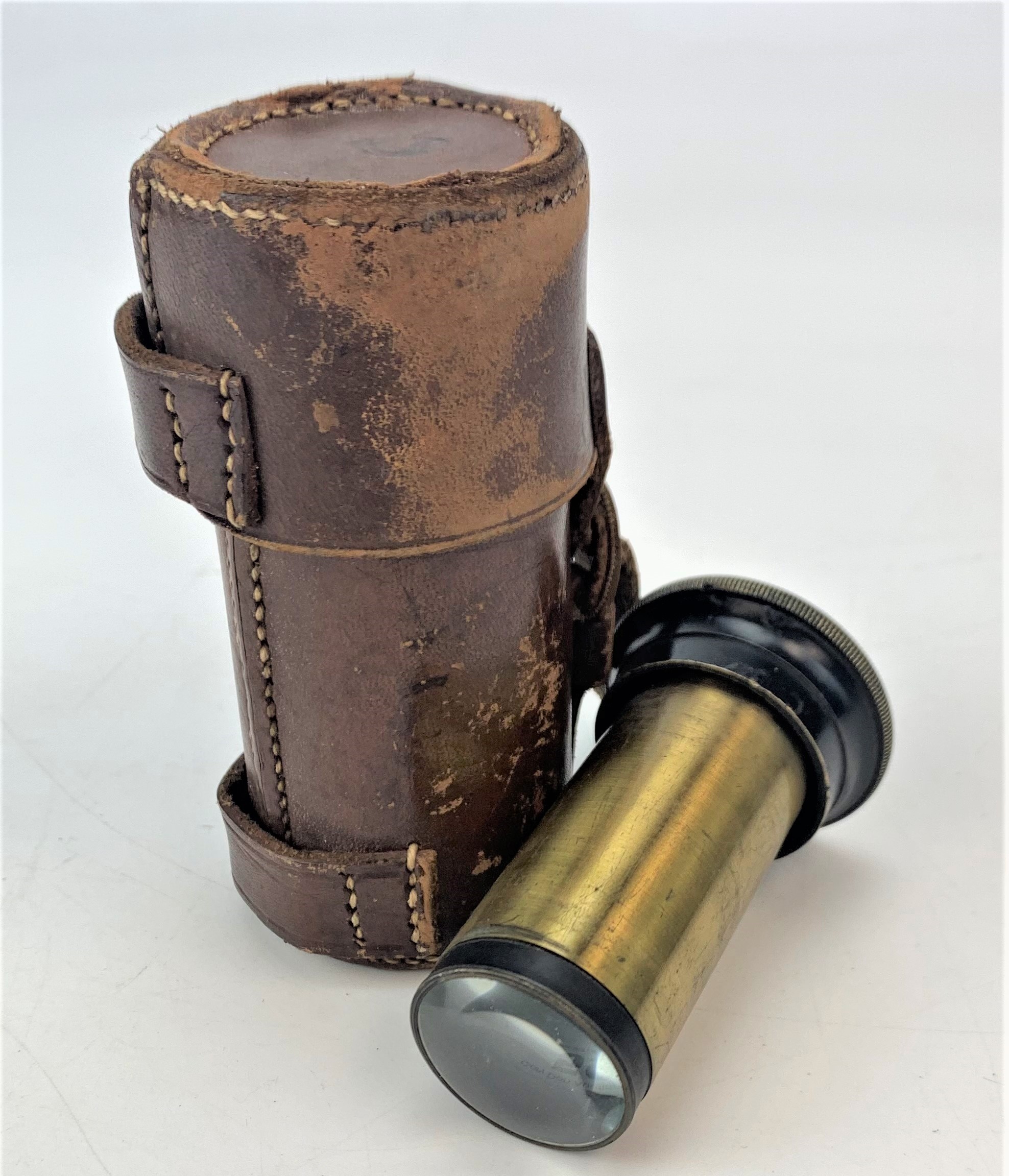 Telescope in leather case with additional lens - Image 6 of 10