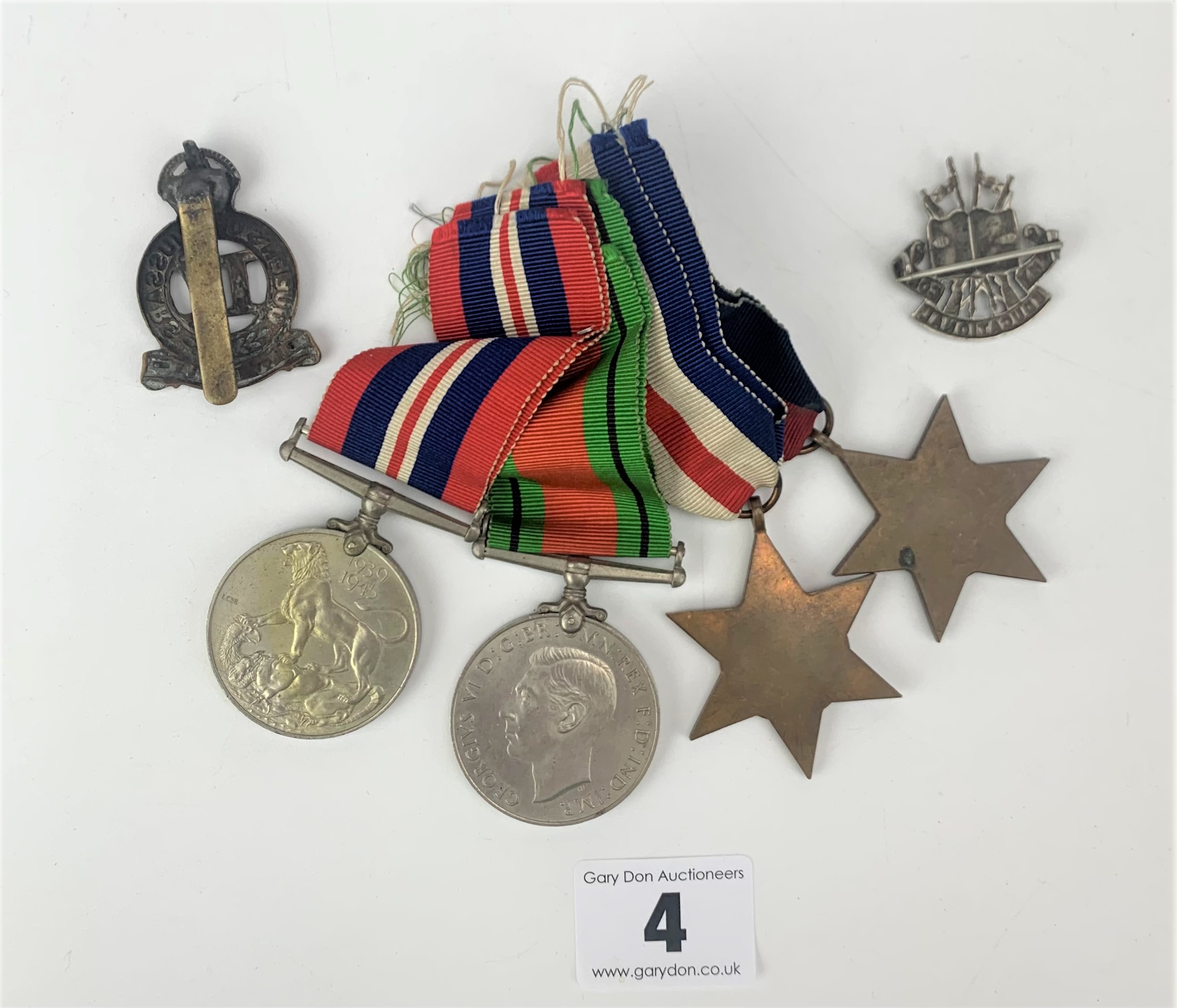 4 Second World War medals and 2 cap badges - Image 3 of 3