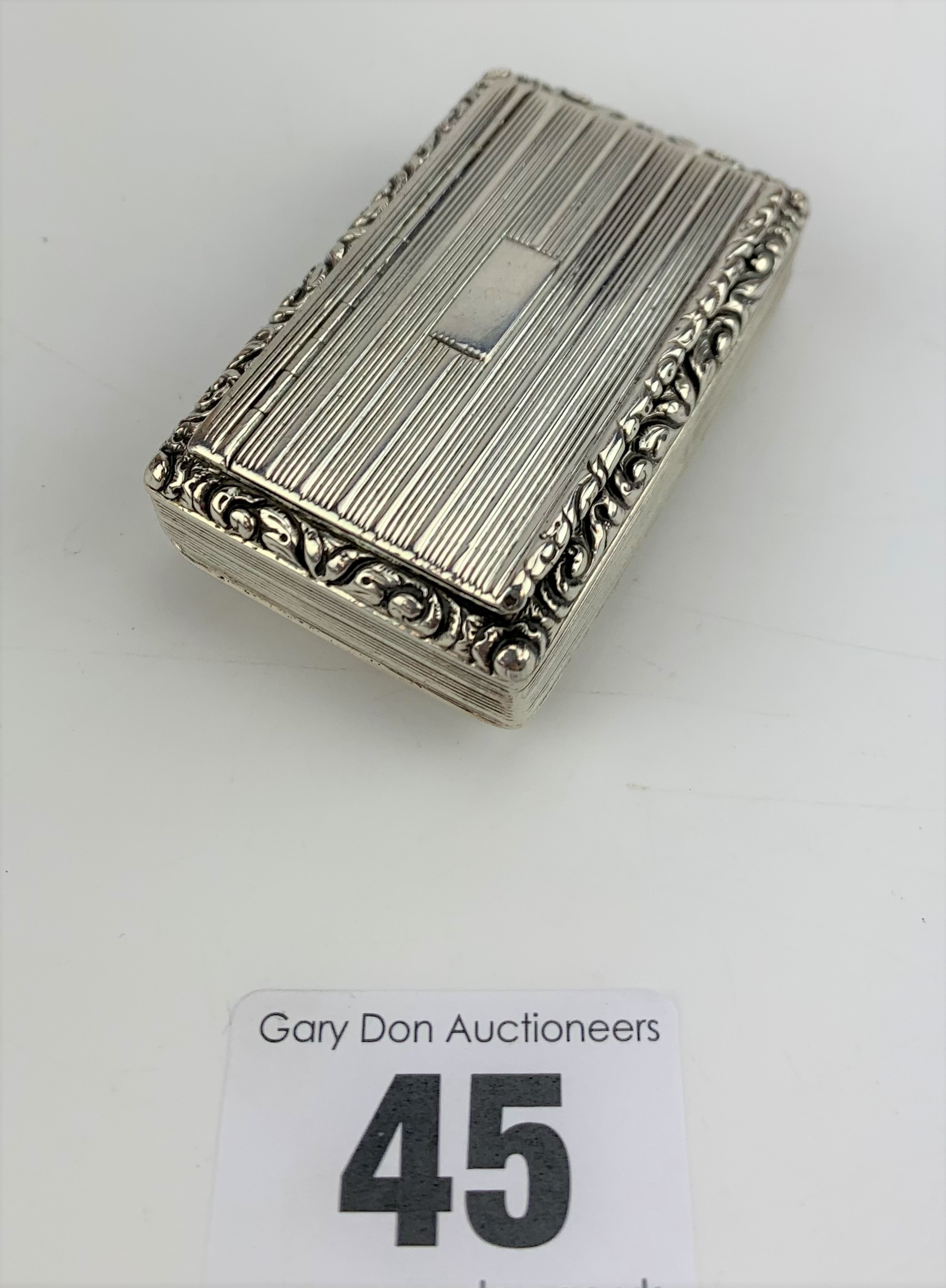 Silver snuff box - Image 3 of 7