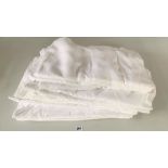 10 white linen tablecloths