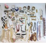 Assorted dress jewellery