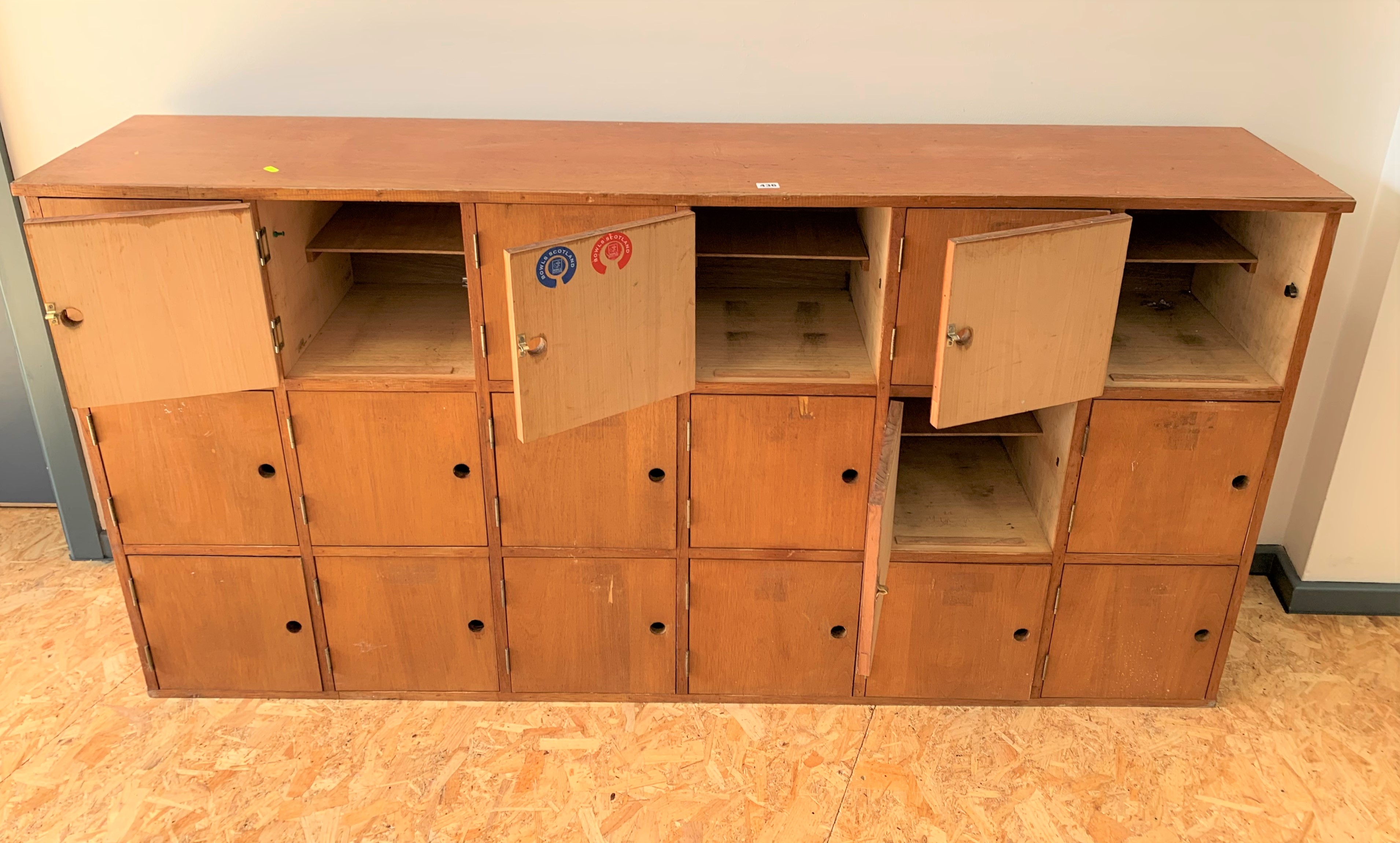 Wooden locker cabinet - Image 3 of 3