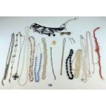 Assorted dress jewellery