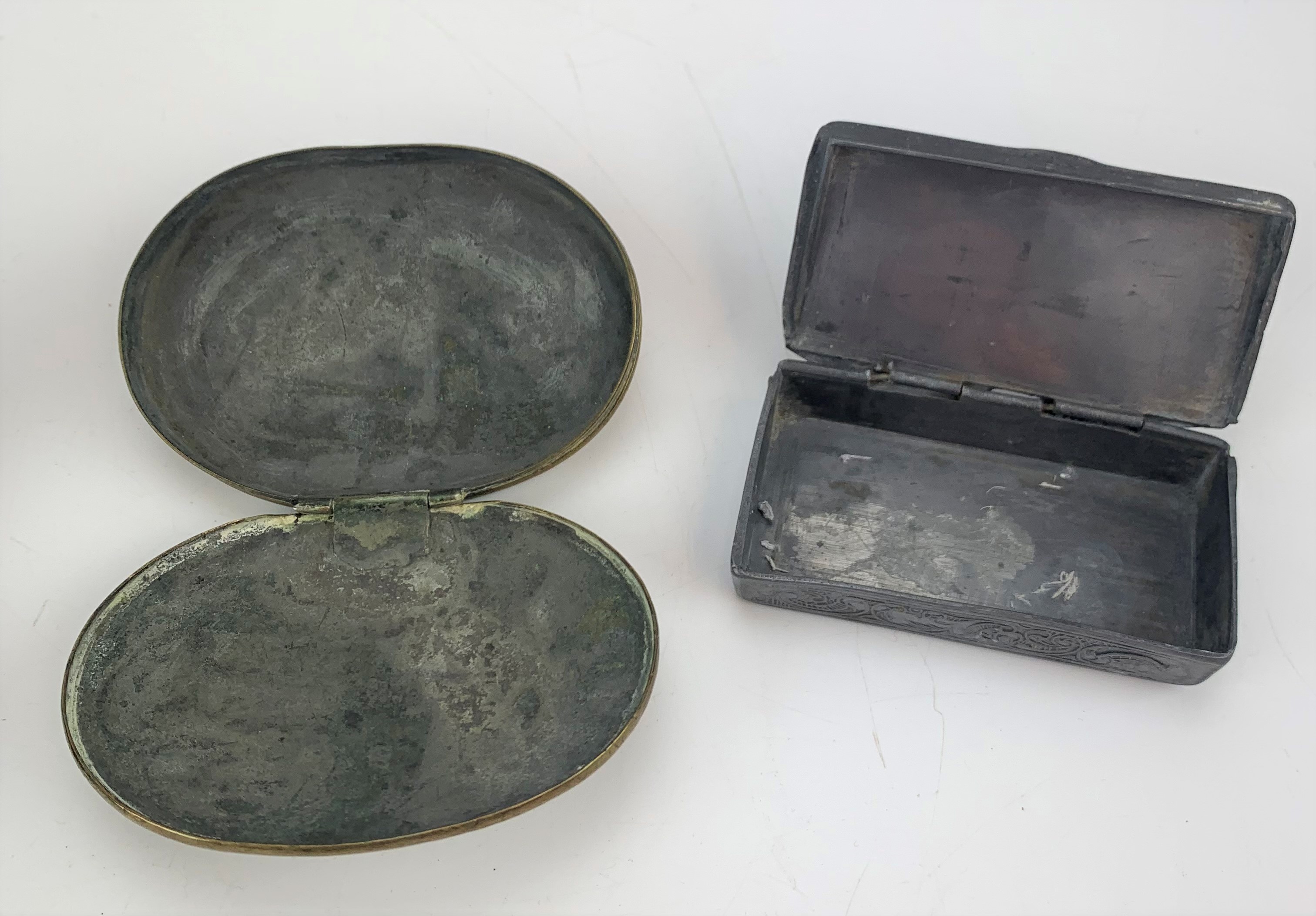 Mixed brass and pewter snuff boxes - Image 4 of 5