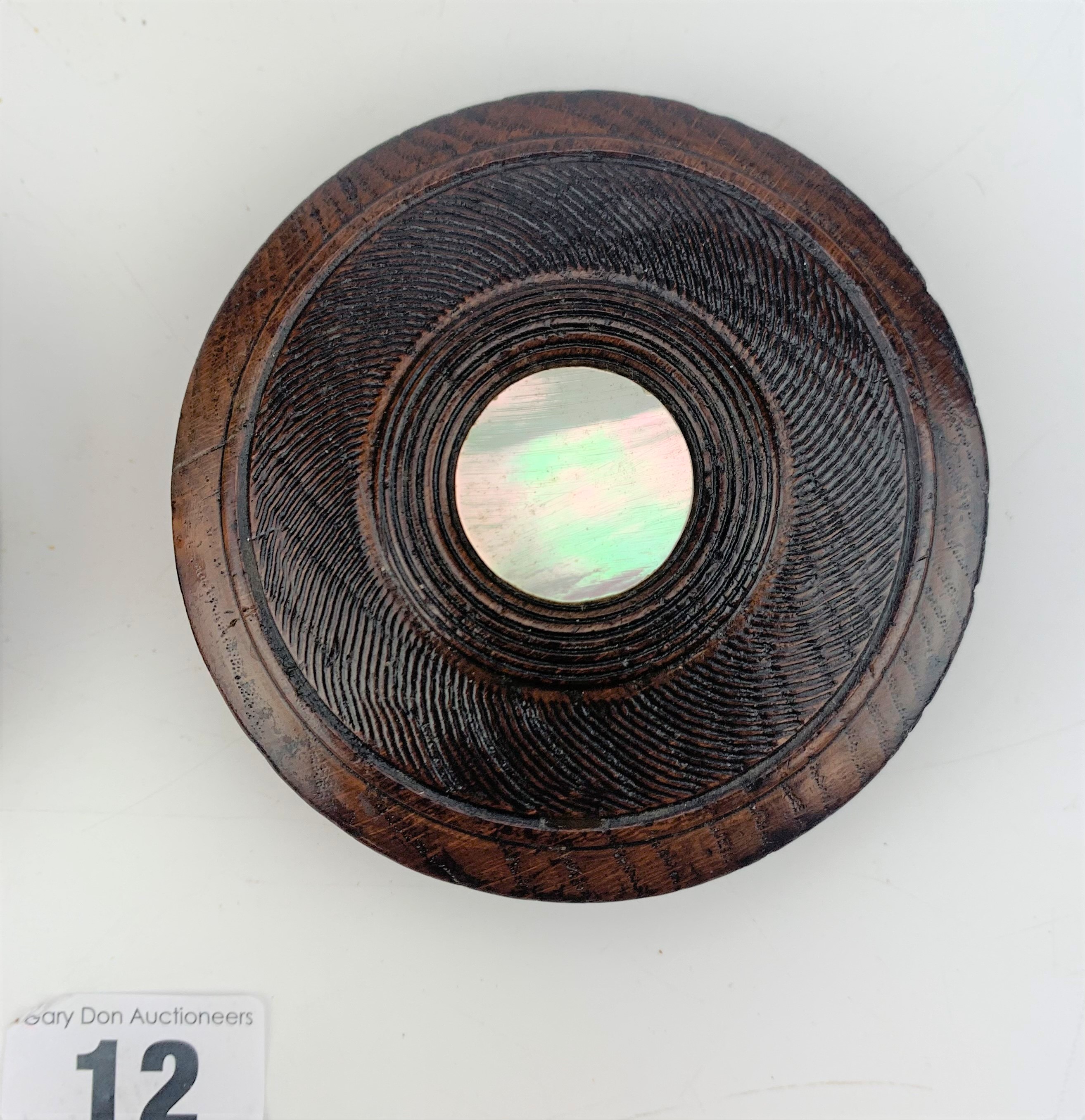 2 Georgian round wooden snuff boxes - Image 3 of 6
