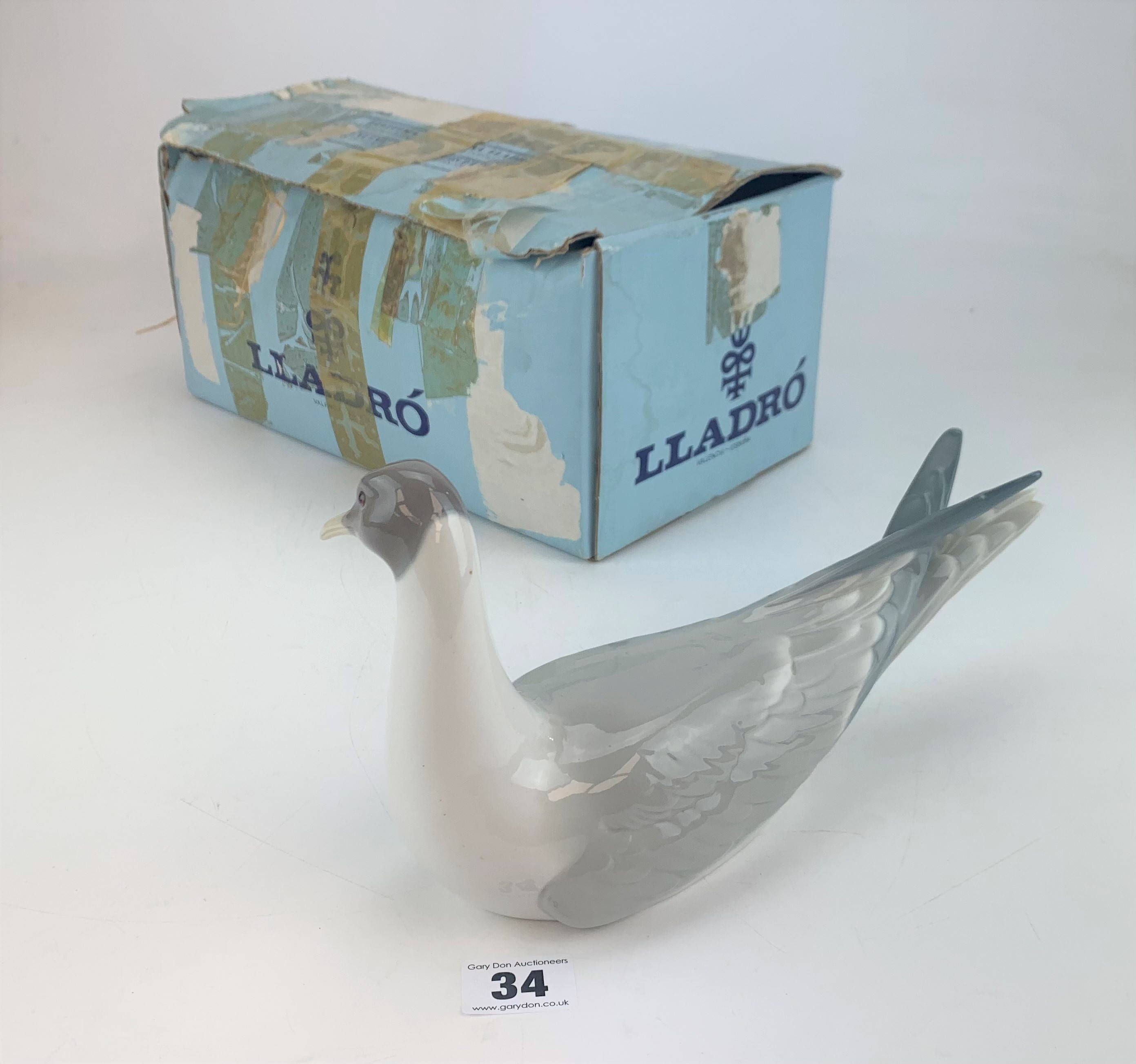 Lladro bird figure in box - Image 2 of 4