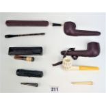 Cased pipe & 5 cigarette holders