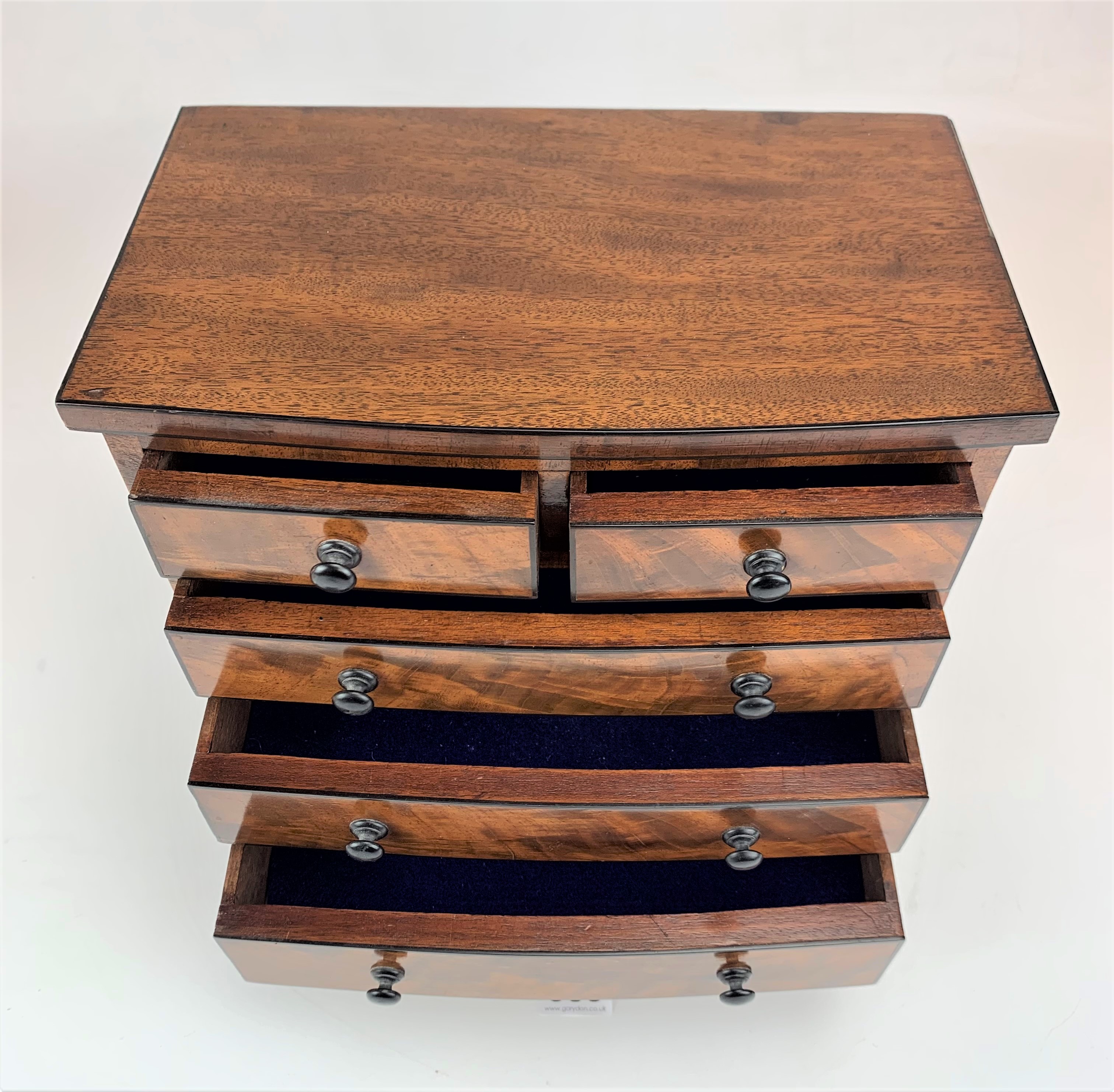 George III miniature chest of drawers - Image 4 of 12