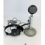Stand microphone and headphones