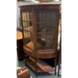 Leaded glass inlaid display cabinet