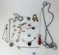 Assorted dress jewellery